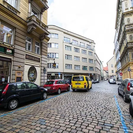 National Theater Ruterra Flat * Prag